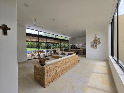 Casa de 4 alcobas en venta en Girardot, Girardot · foto 6 de 20