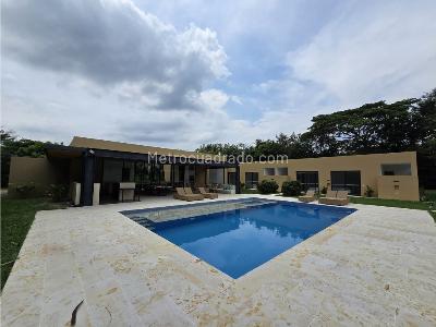 Casa de 4 alcobas en venta en Girardot, Girardot · foto 8 de 20