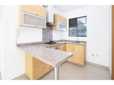 Apartamento de 3 alcobas en venta en Buenavista, Santa Marta, 115 m² · foto 4 de 8