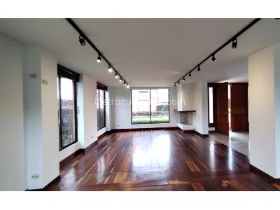 Casa de 5 alcobas en venta en Cajica, Cajicá, 220 m² · foto 2 de 17