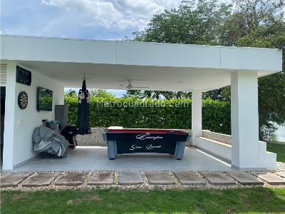 Casa de 5 alcobas en venta en Girardot, Girardot, 1300 m² · foto 16 de 19