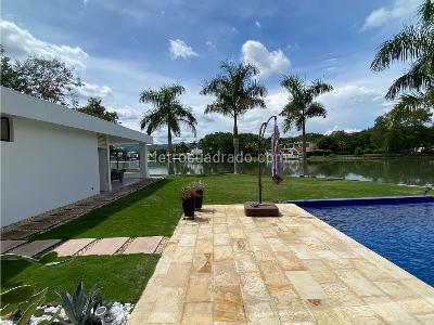 Casa de 5 alcobas en venta en Girardot, Girardot, 1300 m² · foto 19 de 19