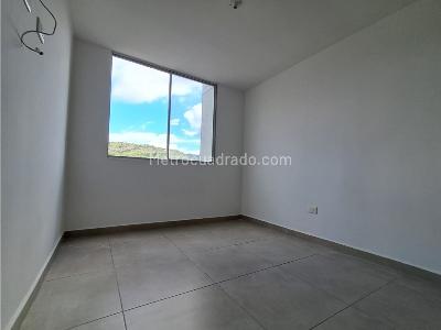 Apartamento de 3 alcobas en venta en Casco Antiguo, Floridablanca, 79 m² · foto 6 de 11