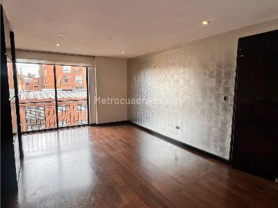 Apartamento de 3 alcobas en venta en San Patricio, Bogotá, 177 m² · foto 4 de 20