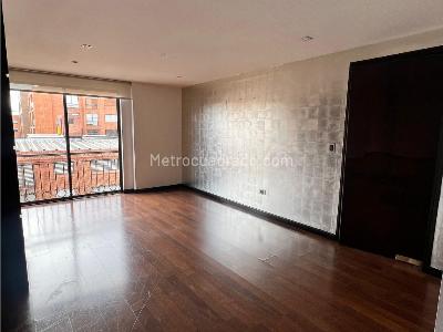 Apartamento de 3 alcobas en venta en San Patricio, Bogotá, 177 m² · foto 8 de 20