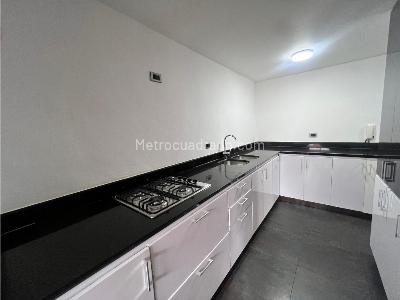 Apartamento de 3 alcobas en venta en San Patricio, Bogotá, 177 m² · foto 18 de 20