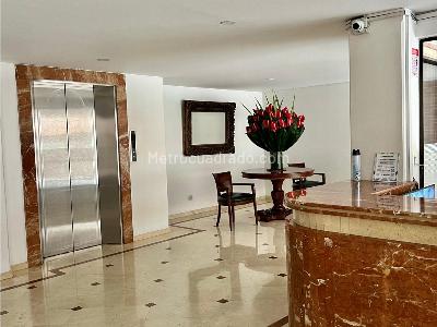 Apartamento de 3 alcobas en venta en San Patricio, Bogotá, 177 m² · foto 19 de 20