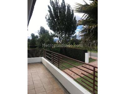 Casa de 5 alcobas en venta en San Jacinto Golf Club Residencial, Chía, 1777 m² · foto 5 de 20