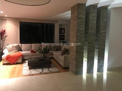 Casa de 5 alcobas en venta en San Jacinto Golf Club Residencial, Chía, 1777 m² · foto 10 de 20