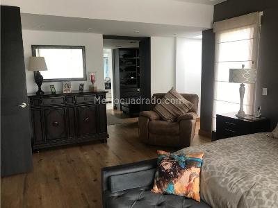 Casa de 5 alcobas en venta en San Jacinto Golf Club Residencial, Chía, 1777 m² · foto 12 de 20