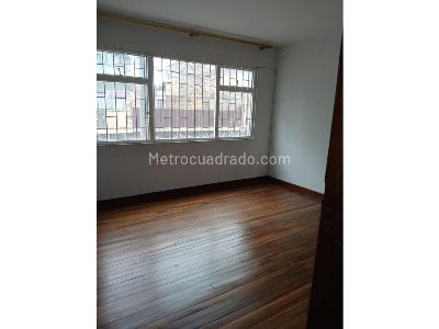 Casa de 5 alcobas en venta en Jardin Botanico, Bogotá, 320 m² · foto 3 de 20