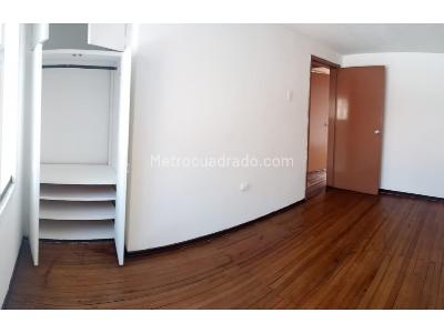 Casa de 5 alcobas en venta en Jardin Botanico, Bogotá, 320 m² · foto 9 de 20