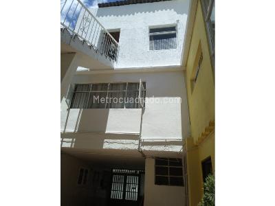 Casa de 5 alcobas en venta en Jardin Botanico, Bogotá, 320 m² · foto 17 de 20