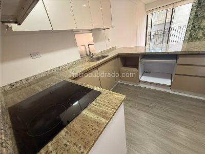 Apartamento de 2 alcobas en venta en San Martin, Bogotá, 87 m² · foto 4 de 18