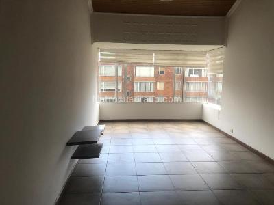 Apartamento en venta en Niza, Bogotá · foto 6 de 20