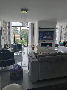 Casa de 5 alcobas en venta en Modelia Occidental, Bogotá, 378 m² · foto 13 de 20