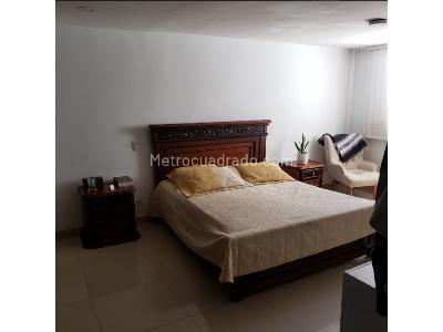 Apartamento de 3 alcobas en venta en Estadio, Medellín, 166 m² · foto 13 de 20