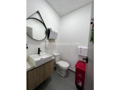 Casa de 5 alcobas en venta en Laureles, Medellín, 400 m² · foto 13 de 20