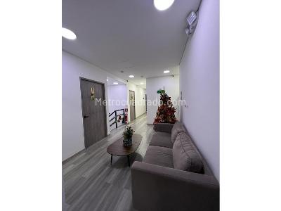 Casa de 5 alcobas en venta en Laureles, Medellín, 400 m² · foto 16 de 20
