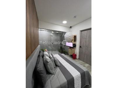 Casa de 5 alcobas en venta en Laureles, Medellín, 400 m² · foto 19 de 20