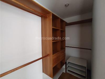 Apartamento de 3 alcobas en arriendo en Los Balsos, Medellín, 143 m² · foto 18 de 18