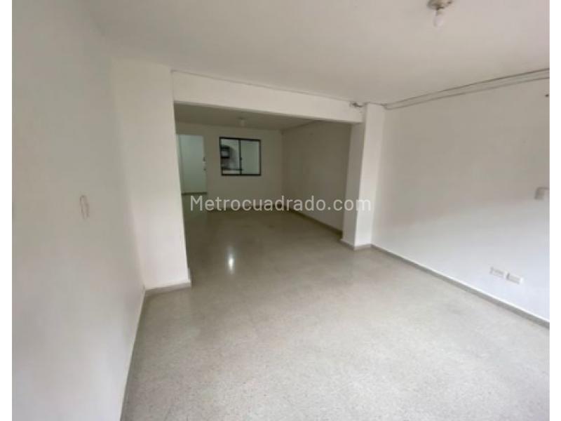 Apartamento amplio de 3 Alcobas con Terraza en Florida Nueva - 6
