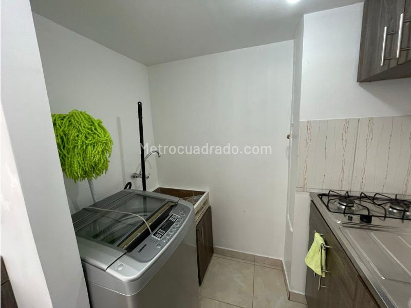 2BR Apartment in Robledo with Balcony & Pool - 5