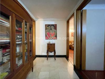 Apartamento de 4 alcobas en venta en El Poblado, Medellín, 270 m² · foto 9 de 20