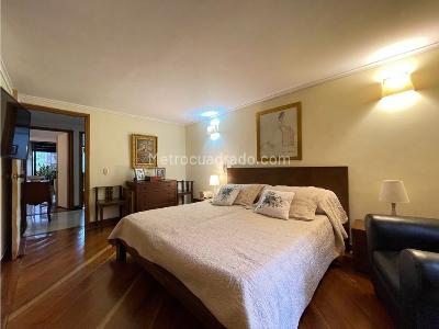 Apartamento de 4 alcobas en venta en El Poblado, Medellín, 270 m² · foto 12 de 20