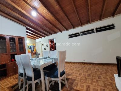 Apartamento de 5 alcobas en venta en San Joaquin, Medellín, 200 m² · foto 3 de 20