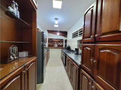 Apartamento de 5 alcobas en venta en San Joaquin, Medellín, 200 m² · foto 7 de 20