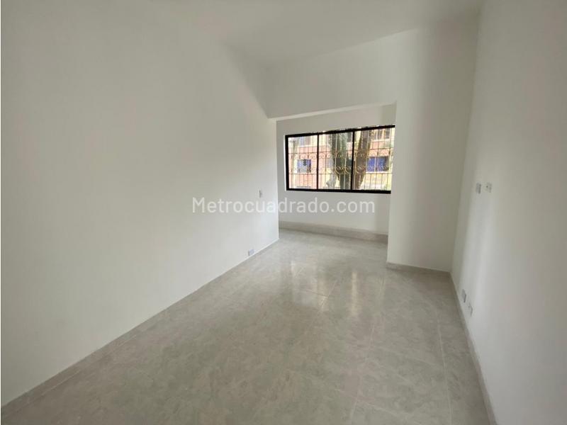 Spacious 3BR Apartment Near Metro in Prado Centro
