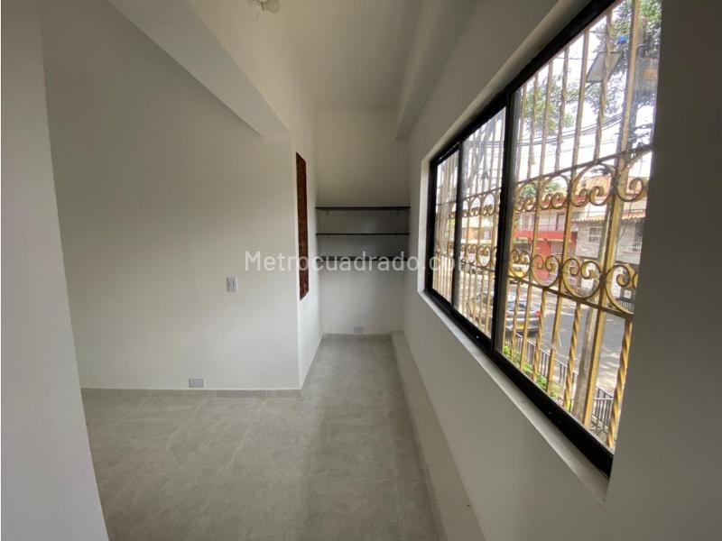 Spacious 3BR Apartment Near Metro in Prado Centro - 8