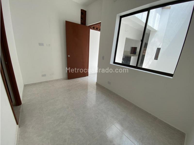 Spacious 3BR Apartment Near Metro in Prado Centro - 9