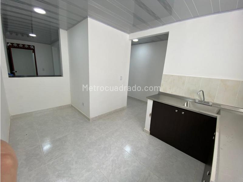 Modern 3BR Apartment with Extra Bathroom in Prado Centro - 3