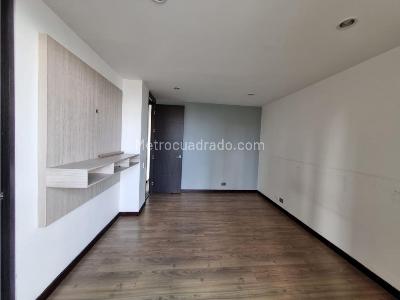 Apartamento de 2 alcobas en arriendo en Castropol, Medellín, 80 m² · foto 8 de 15