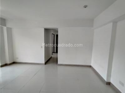 Apartamento de 3 alcobas en venta en Bello, Bello, 71 m² · foto 2 de 9