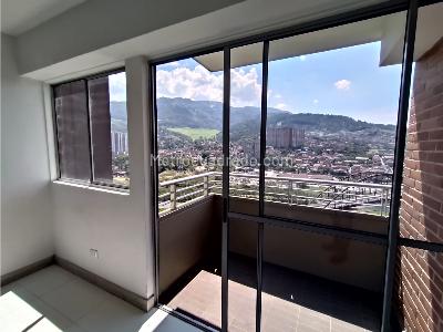 Apartamento de 3 alcobas en venta en Bello, Bello, 71 m² · foto 4 de 9