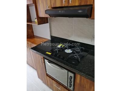Apartamento de 2 alcobas en venta en El Poblado, Medellín, 128 m² · foto 2 de 20