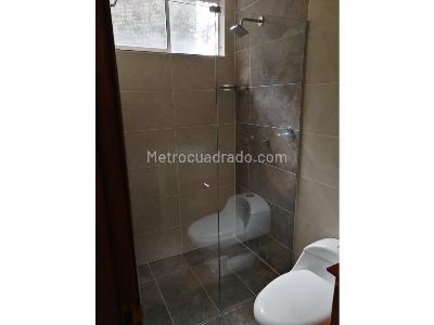 Apartamento de 2 alcobas en venta en El Poblado, Medellín, 128 m² · foto 3 de 20