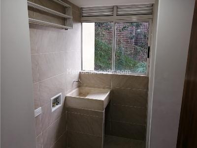 Apartamento de 2 alcobas en venta en El Poblado, Medellín, 128 m² · foto 14 de 20