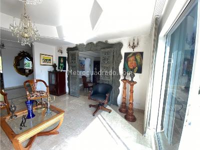 Casa de 5 alcobas en venta en Las Palmas, Medellín · foto 10 de 20