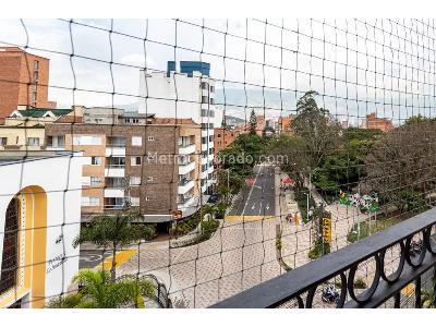Apartamento en venta en La Floresta, Medellín · foto 4 de 19