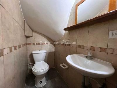 Casa de 4 alcobas en venta en Calasanz, Medellín, 170 m² · foto 3 de 20