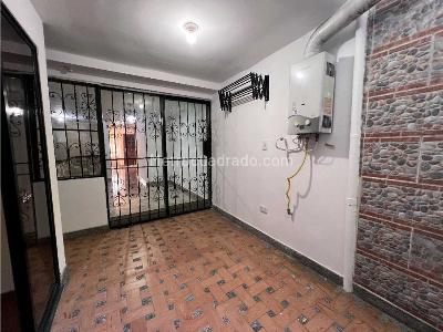Casa de 4 alcobas en venta en Calasanz, Medellín, 170 m² · foto 6 de 20