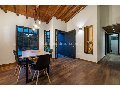 Casa de 3 alcobas en venta en Santa Elena, Medellín, 195 m² · foto 2 de 20