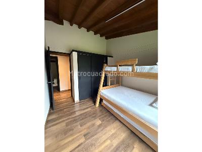 Casa de 3 alcobas en venta en Santa Elena, Medellín, 195 m² · foto 17 de 20