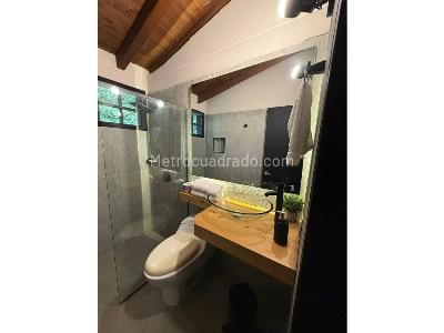 Casa de 3 alcobas en venta en Santa Elena, Medellín, 195 m² · foto 18 de 20