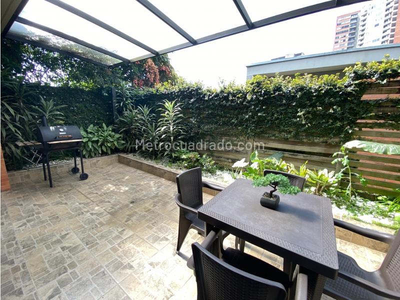 Casa Amoblada de 4 Alcobas con BBQ en El Poblado - 9