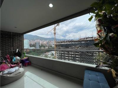 Apartamento de 3 alcobas en venta en El Poblado, Medellín, 121 m² · foto 4 de 16